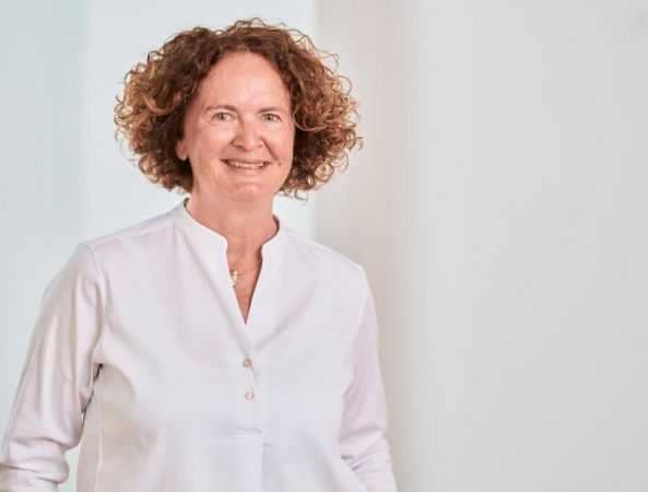 Dr. Angelika Maisch - Frauenärztinnen Augsburg - Dr. Angelika Maisch · Evelin Roth-Teutsch